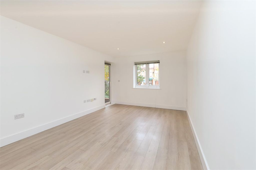 Property photo 2 of 12 2