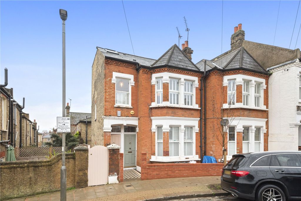 Property photo 3 of 20 External