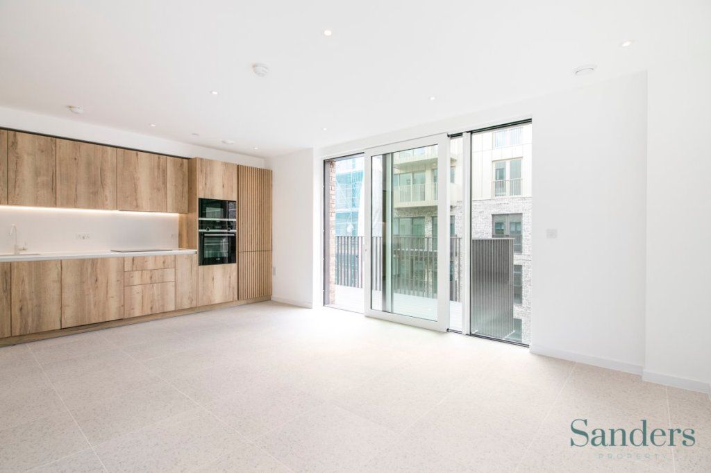 Property photo 3 of 27