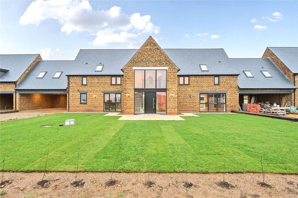 Property photo 2 of 15 External