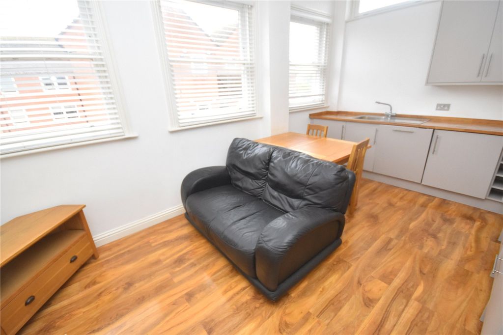 Property photo 3 of 6 Open Plan