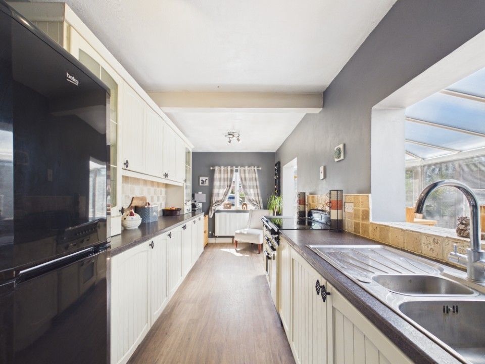Property photo 2 of 35