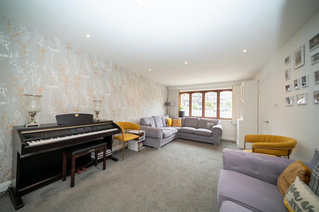 Property photo 3 of 20 9-The-Melings-12.Jpg