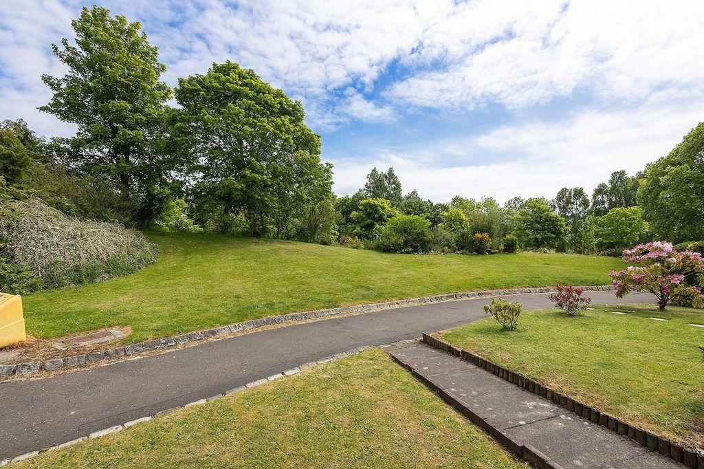Property photo 2 of 13 View