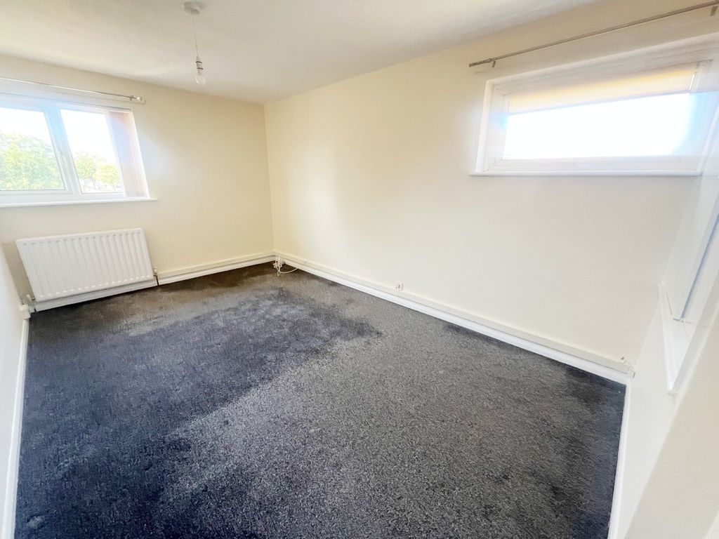 Property photo 3 of 12 Img_7881
