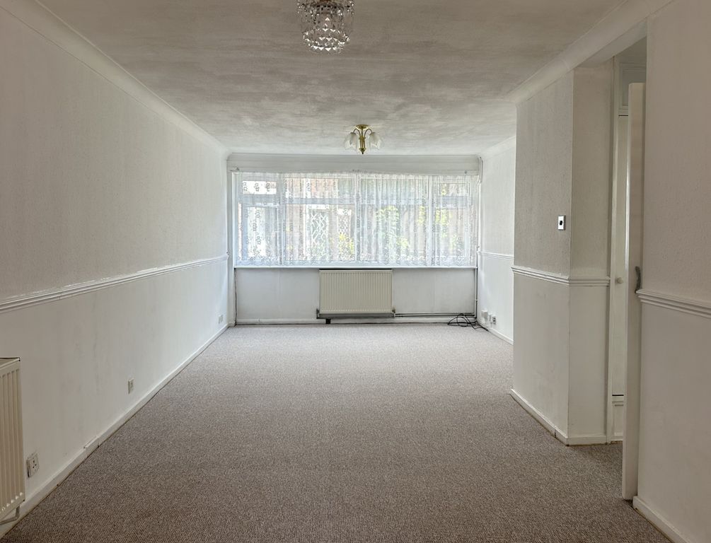 Property photo 3 of 15 Img_5811