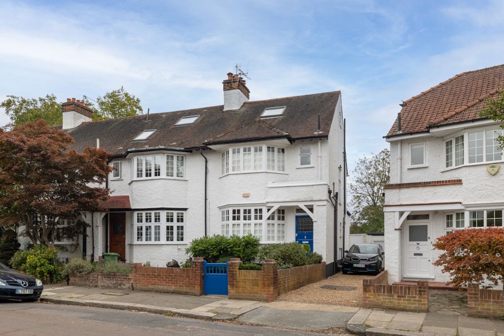 Property photo 2 of 19