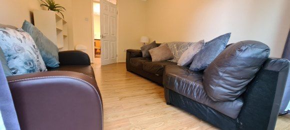 Property photo 2 of 11 1004.Jpg