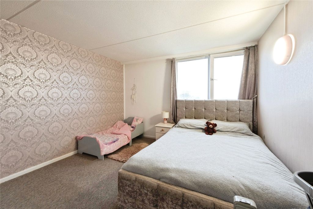 Property photo 3 of 11 Picture No. 16