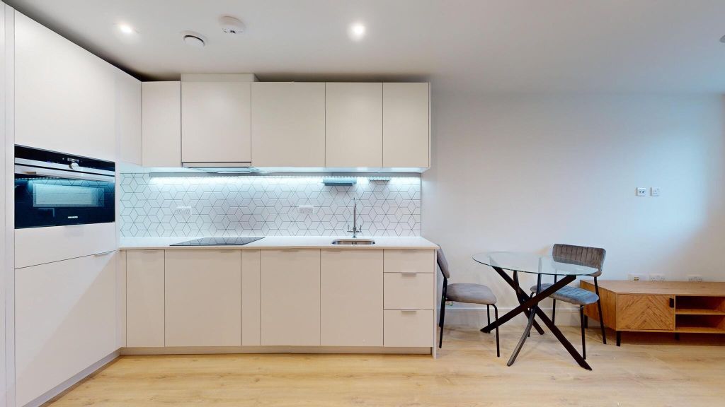 Property photo 2 of 16 Kitchen