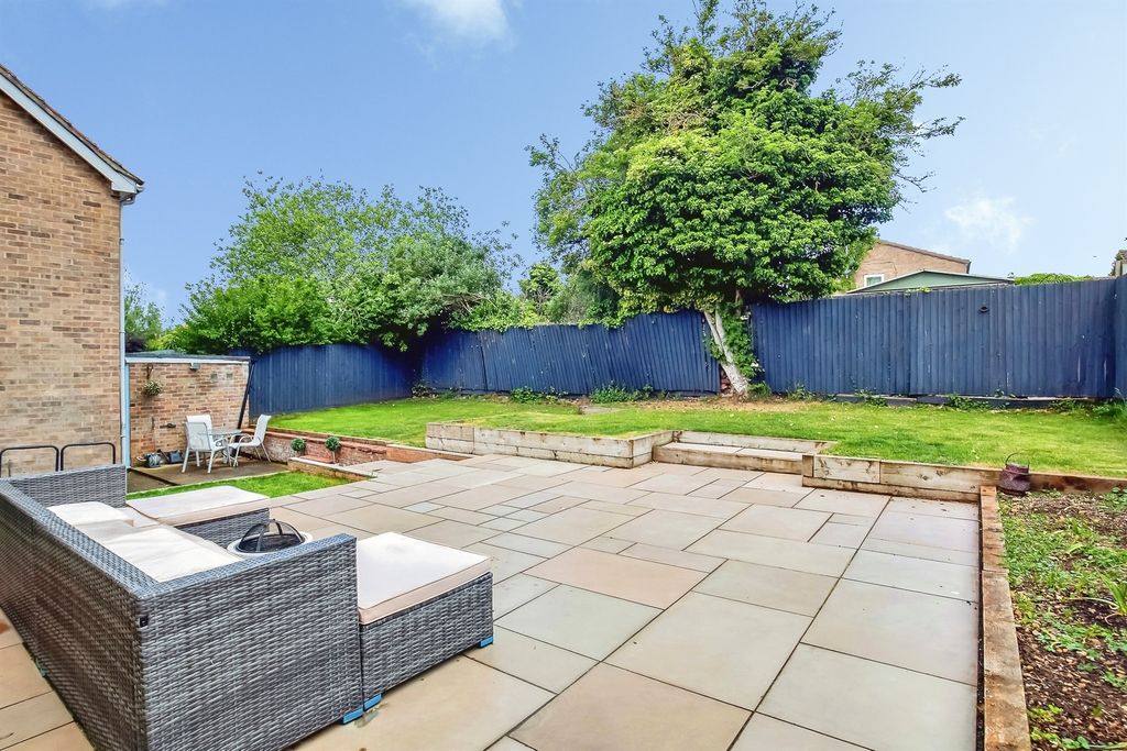 Property photo 1 of 18