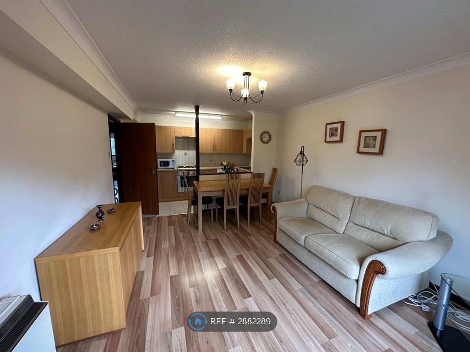 Property photo 3 of 8