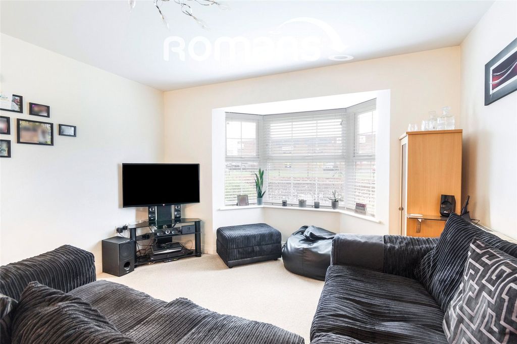 Property photo 3 of 9 Picture No. 14