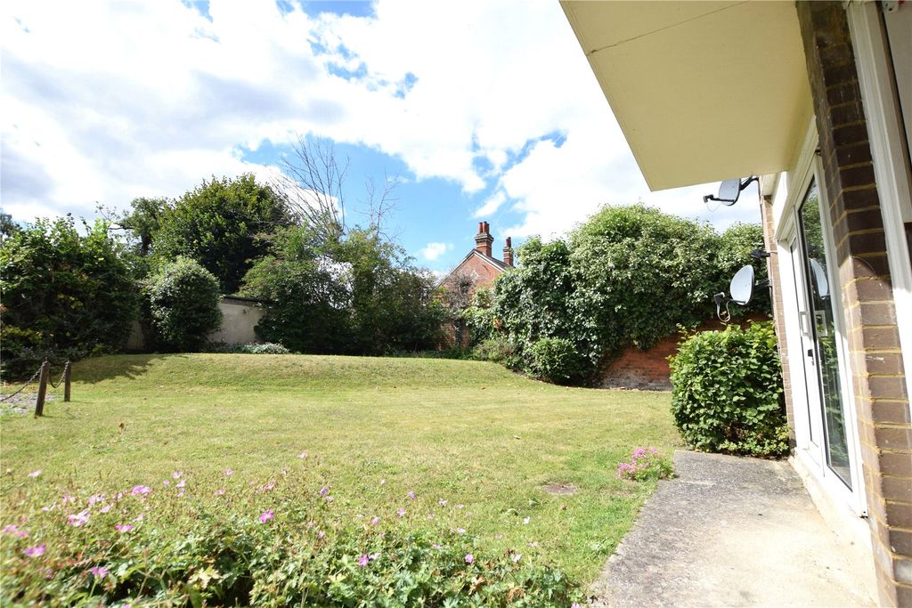 Property photo 2 of 5 Picture No. 02