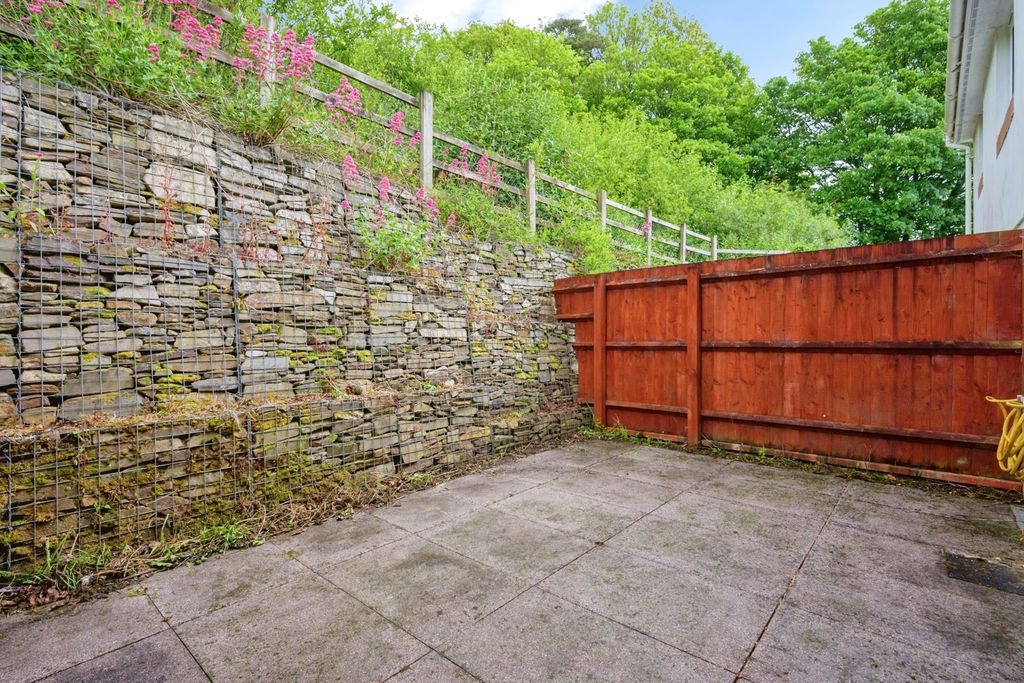 Property photo 3 of 18 Pbox-Img.Jpg