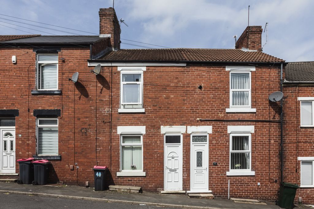 Property photo 1 of 18