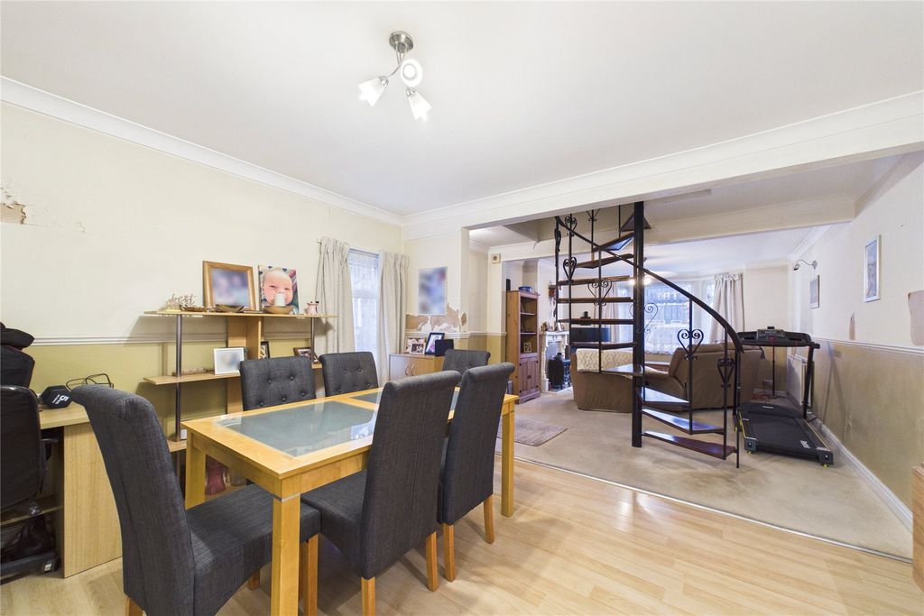 Property photo 2 of 11 Picture No. 01