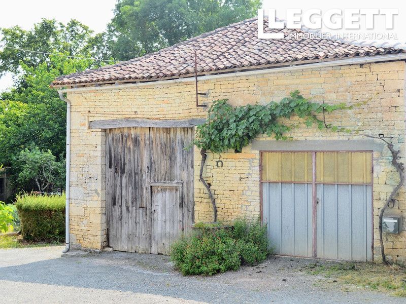 Property photo 2 of 10