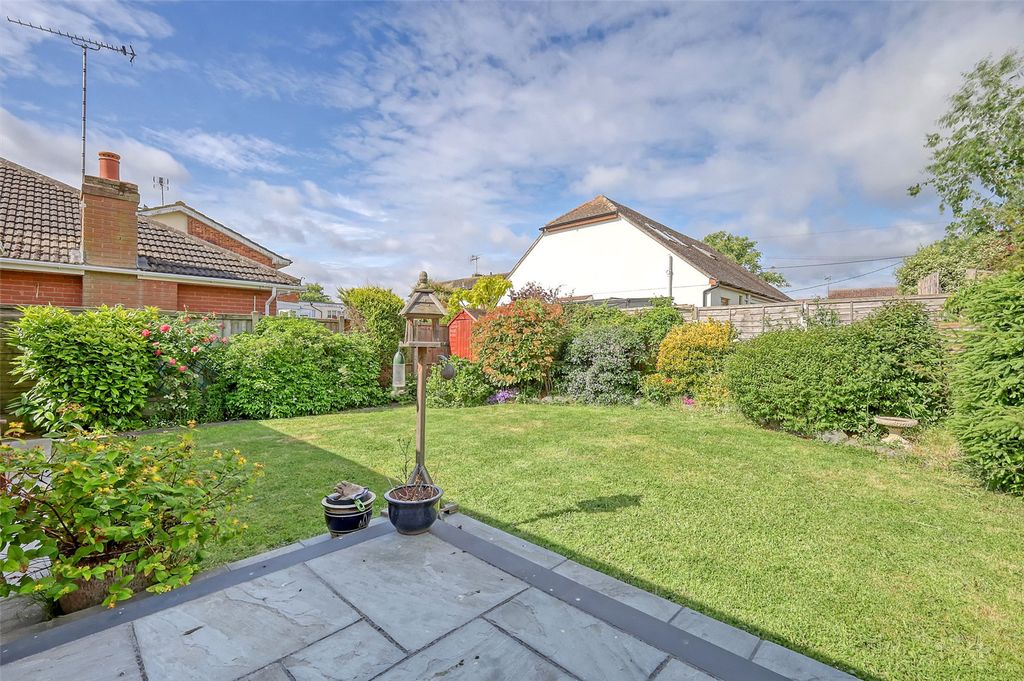 Property photo 2 of 17 Picture No. 12