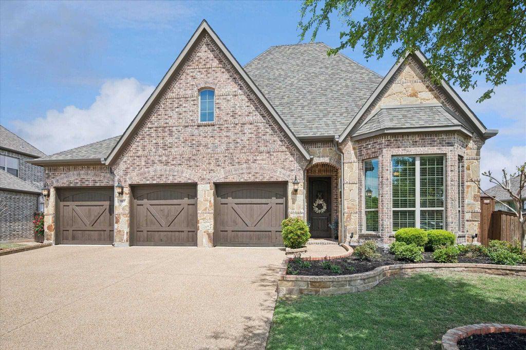 Property photo 1 of 31