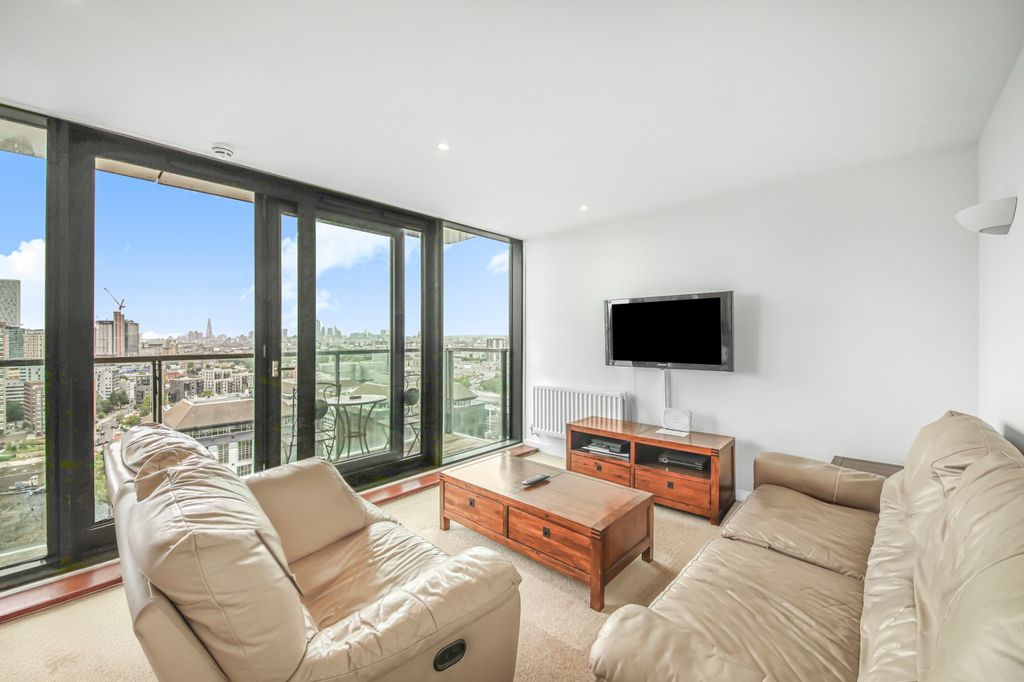 Property photo 1 of 19