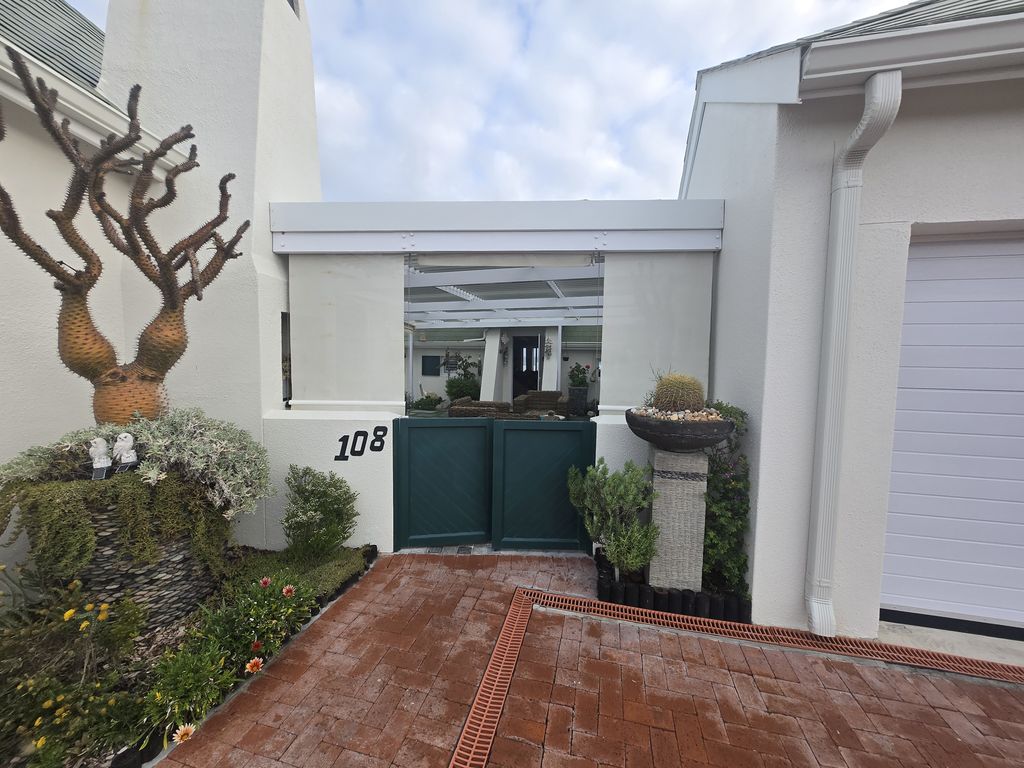 Property photo 2 of 45