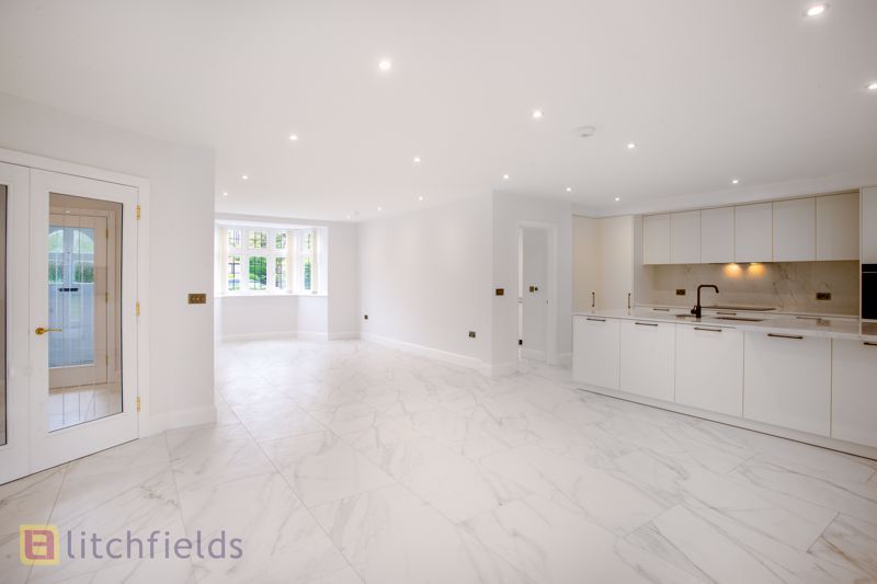 Property photo 2 of 17 Photo 2