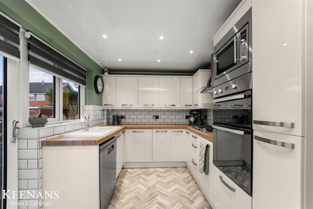 Property photo 3 of 32 Dsc09370.Jpg