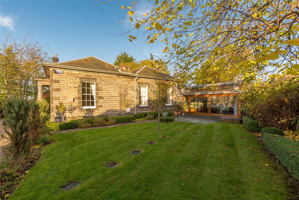 Property photo 1 of 17 Picture No. 32