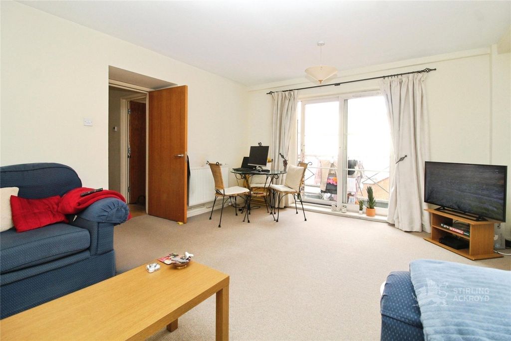 Property photo 2 of 11 Reception Room