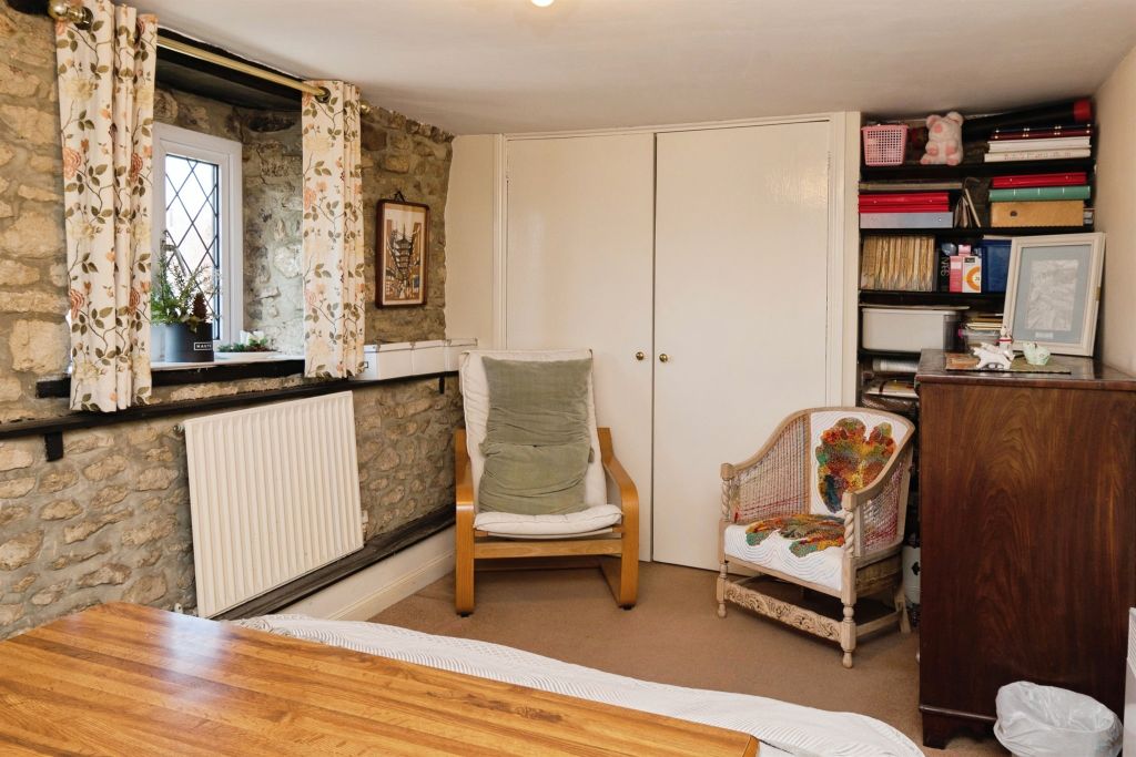 Property photo 3 of 17