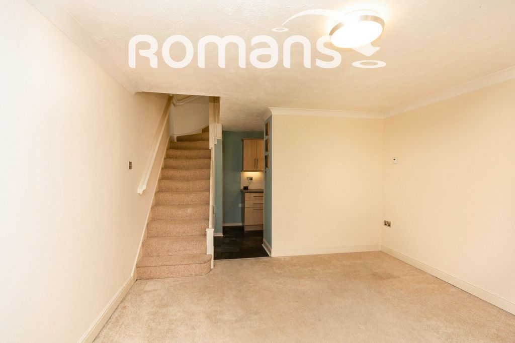 Property photo 3 of 10 Img_4852
