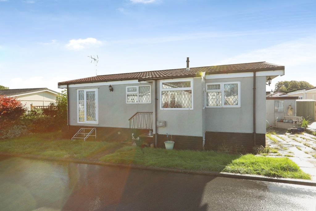 Property photo 3 of 24
