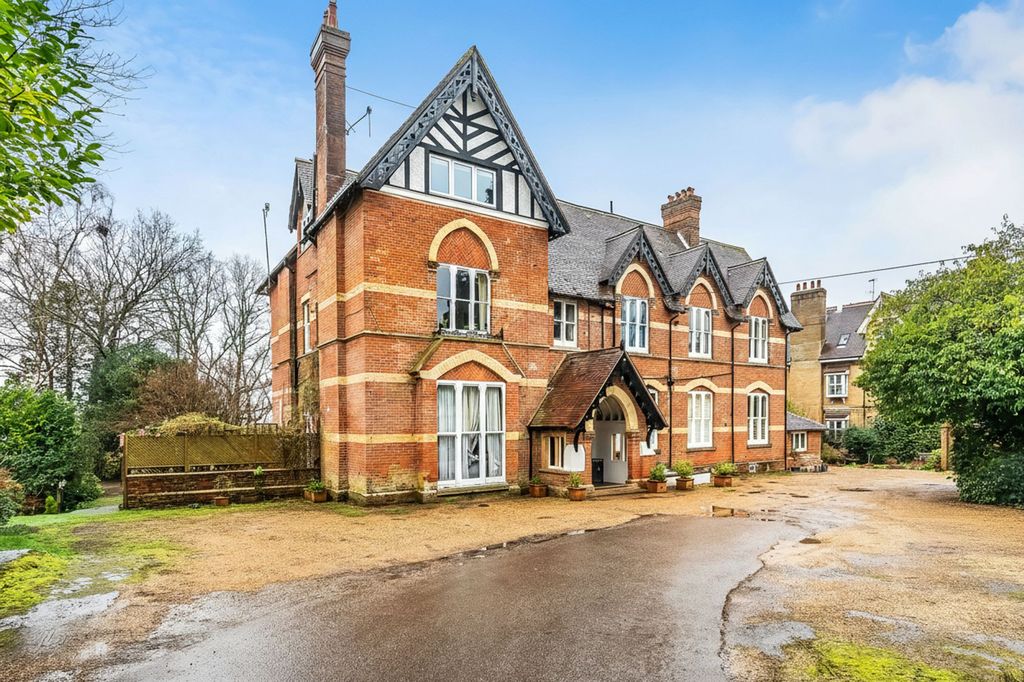 Property photo 1 of 30