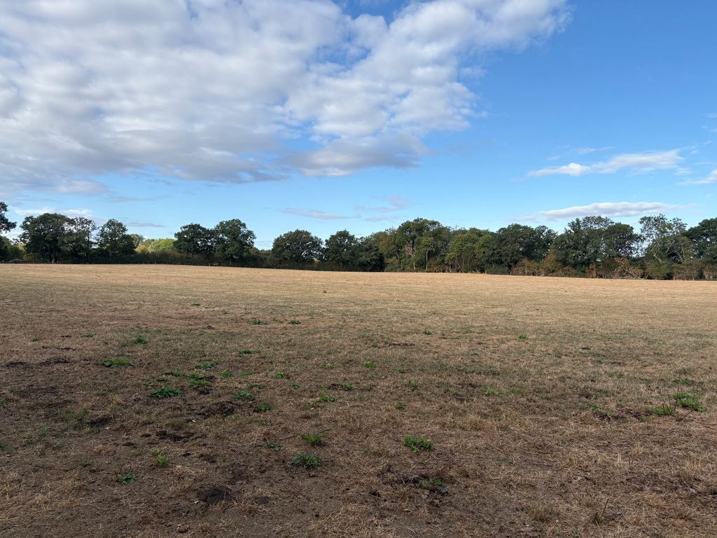 Property photo 1 of 5 Ghassans - Lot 2