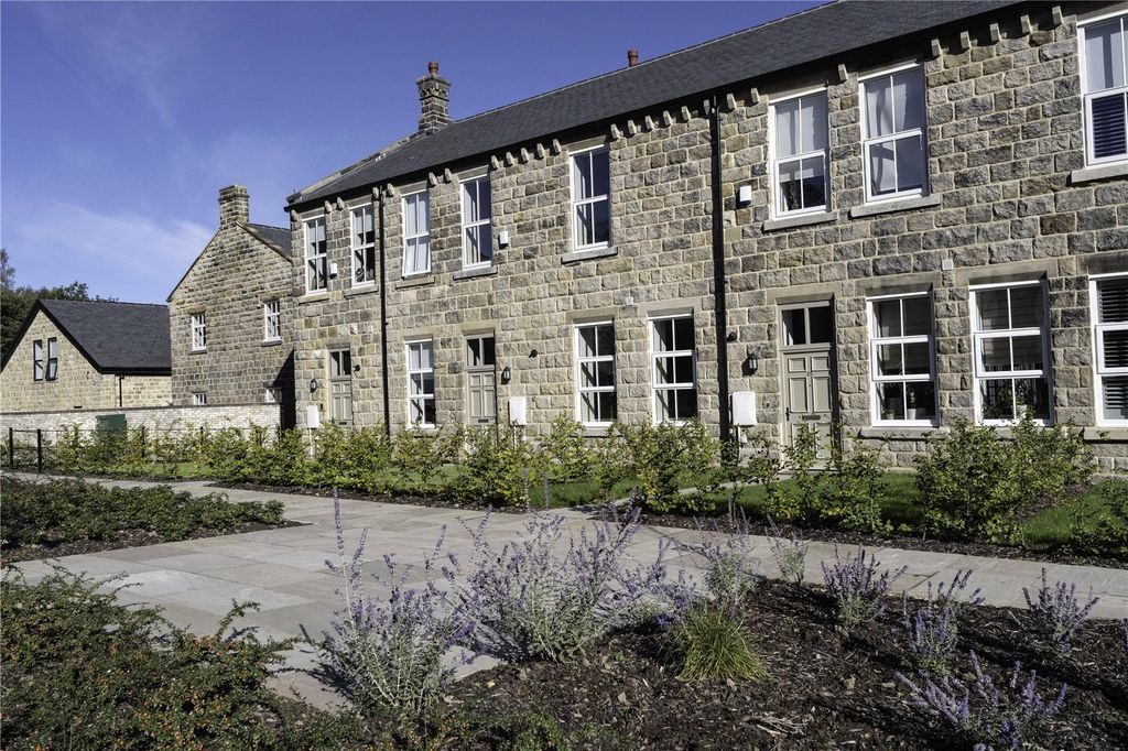 Property photo 2 of 19 Picture No. 34