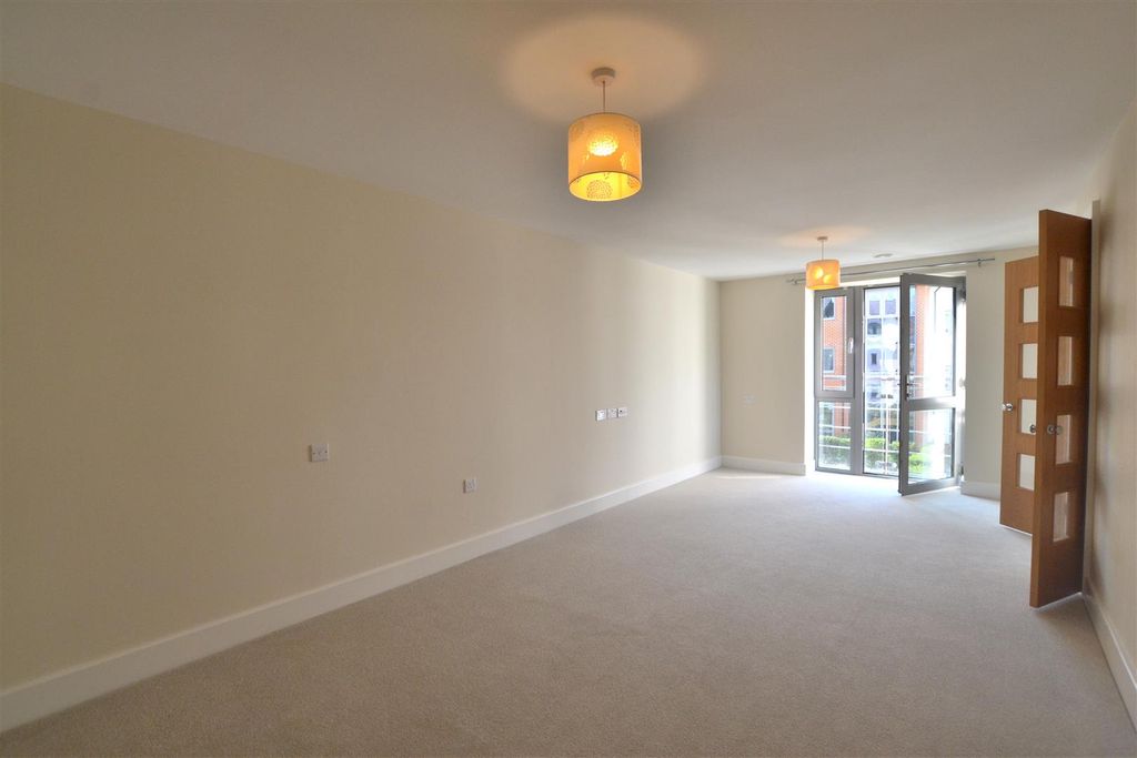 Property photo 2 of 10 Living Room .Jpg