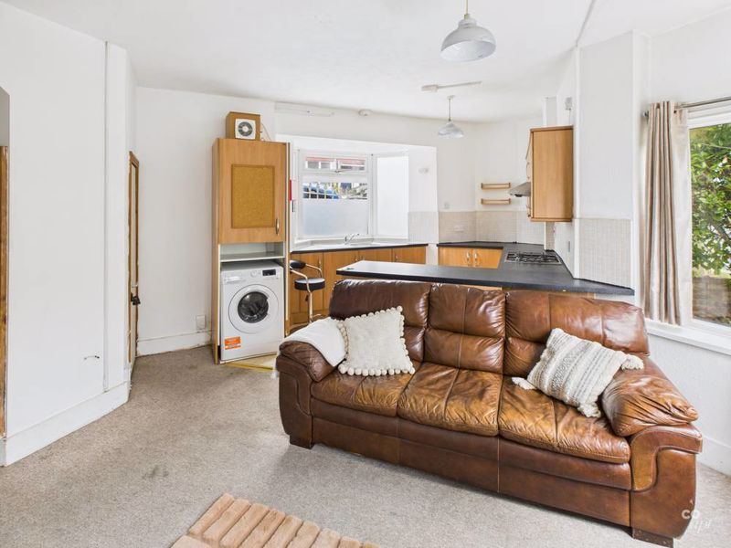 Property photo 2 of 10 Photo 9