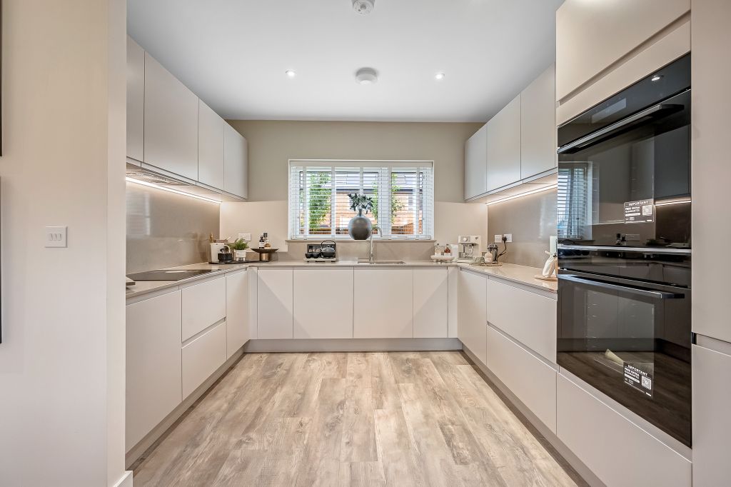 Property photo 3 of 18