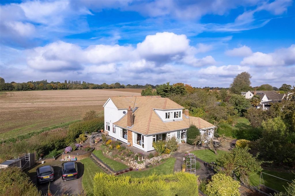 Property photo 1 of 35 Pippins Aerial (1).Jpg