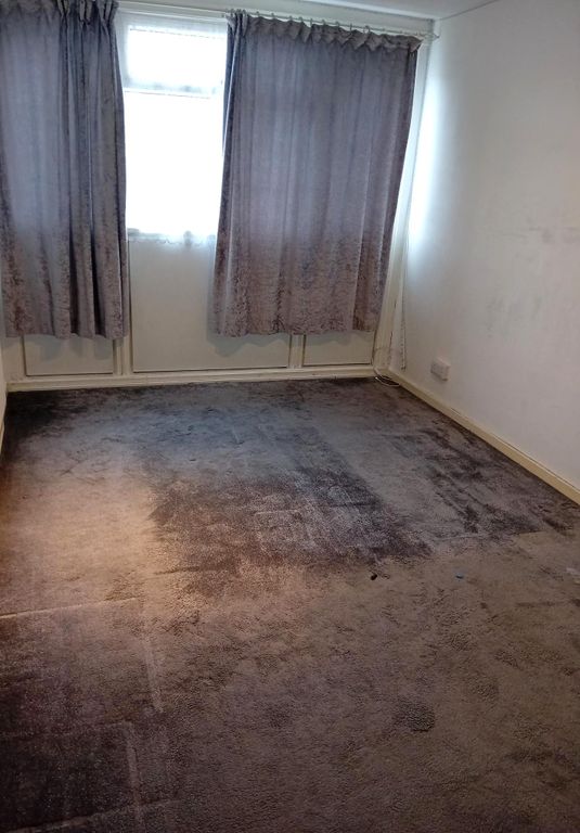 Property photo 3 of 3