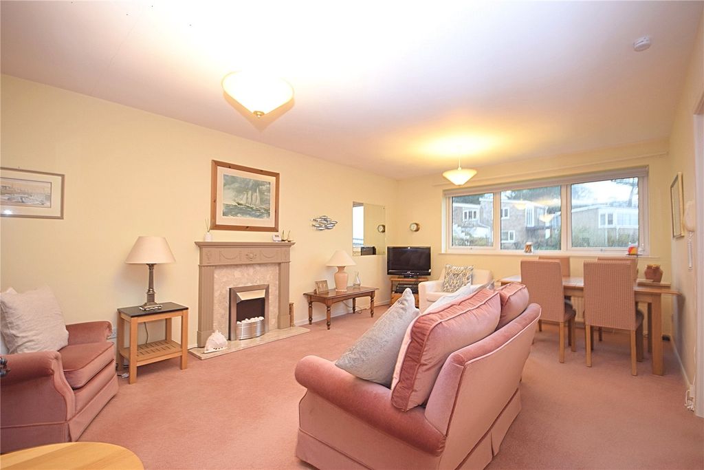 Property photo 3 of 10 Picture No. 18