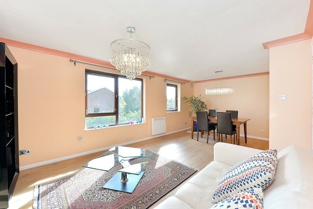 Property photo 2 of 12