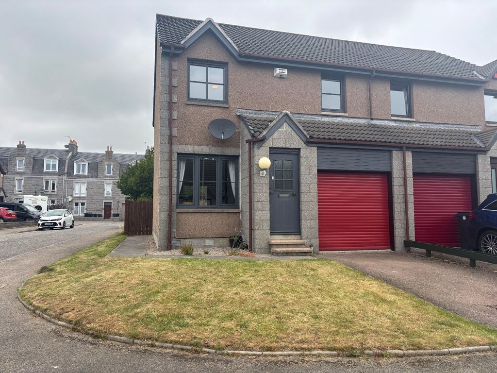 Property photo 1 of 18 Photo 1