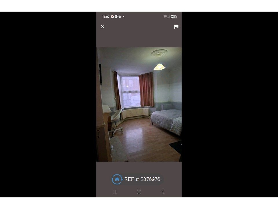 Property photo 1 of 3