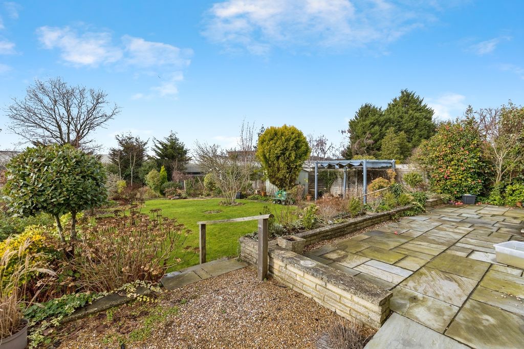 Property photo 3 of 18 Pbox-Img.Jpg