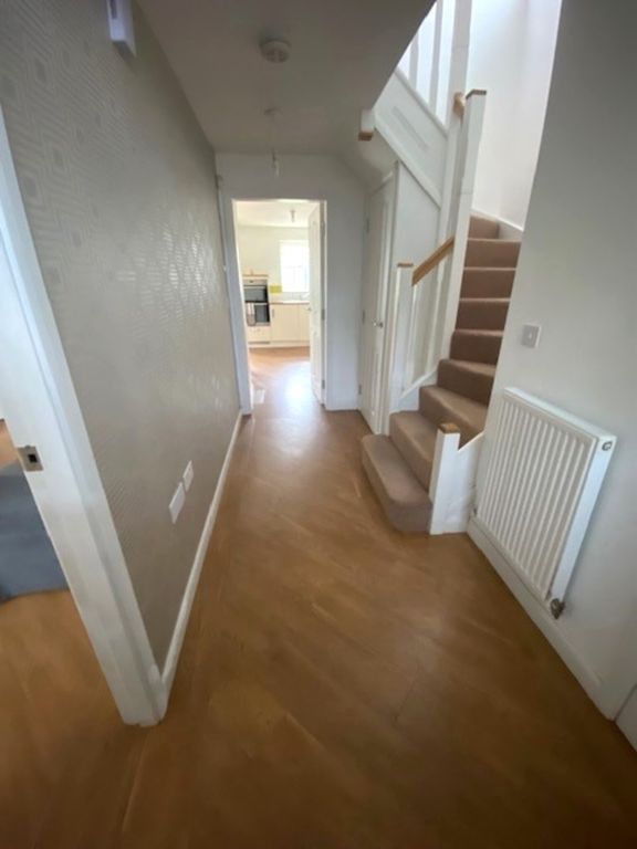 Property photo 3 of 27
