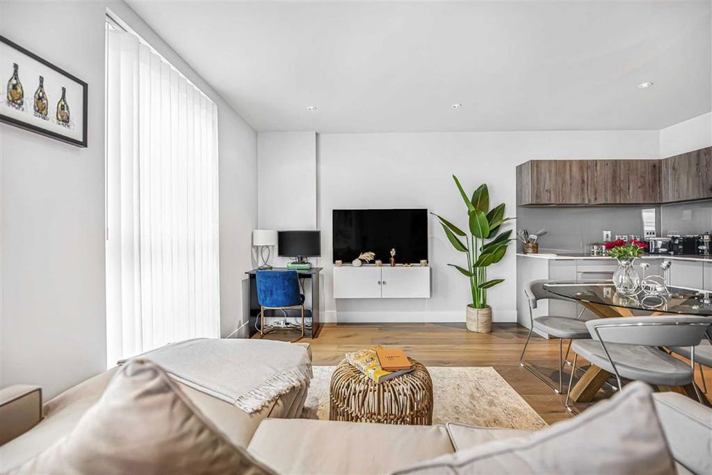 Property photo 2 of 5