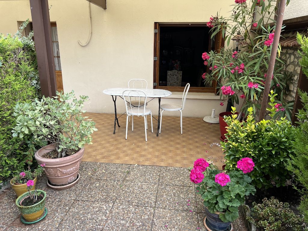 Property photo 2 of 7