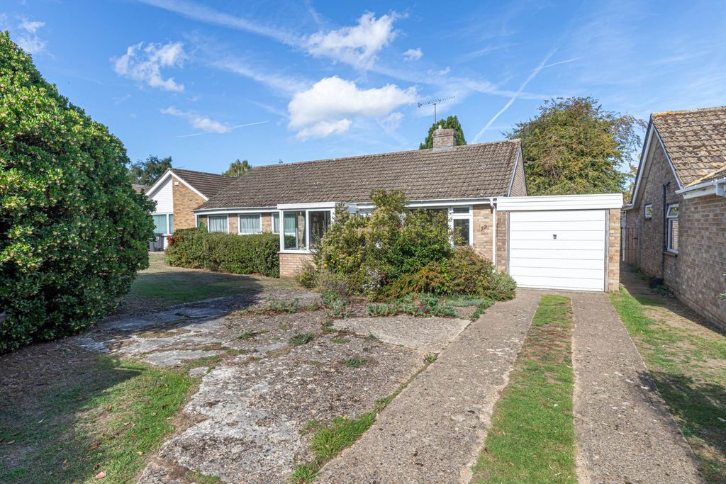 Property photo 1 of 11